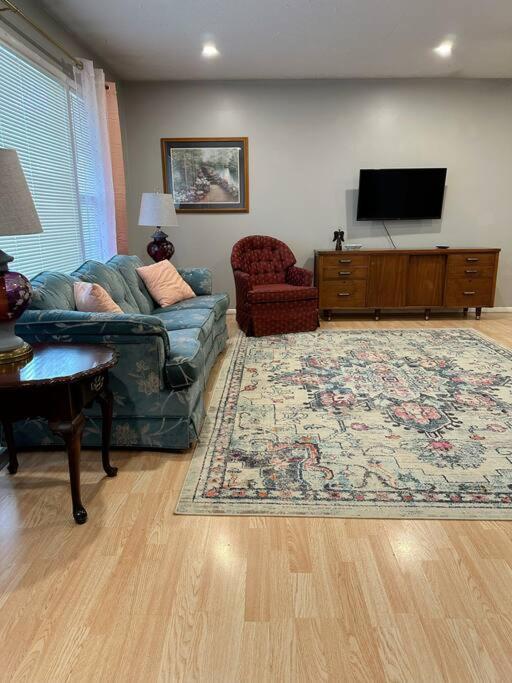 The Lincoln Street Landing Villa Hillsboro Екстериор снимка